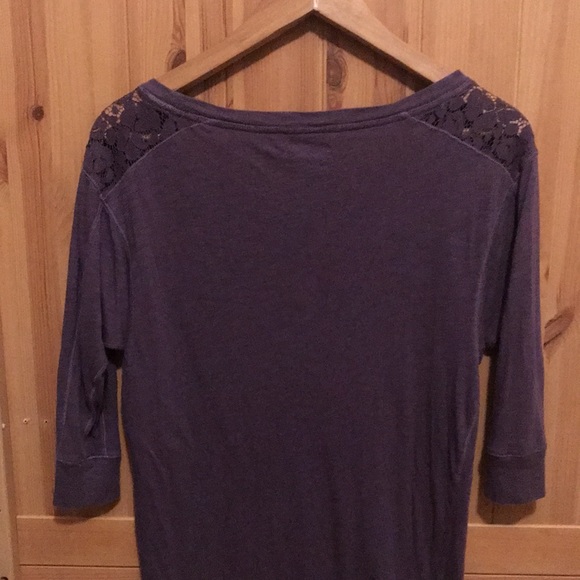 American Eagle 3/4 Sleeve Purple Top - Picture 2 of 4